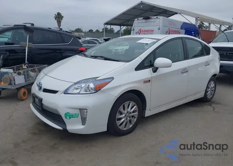 2015 Toyota Prius Plug-In z USA, uszkodzony, nr VIN JTDKN3DP1F3073792